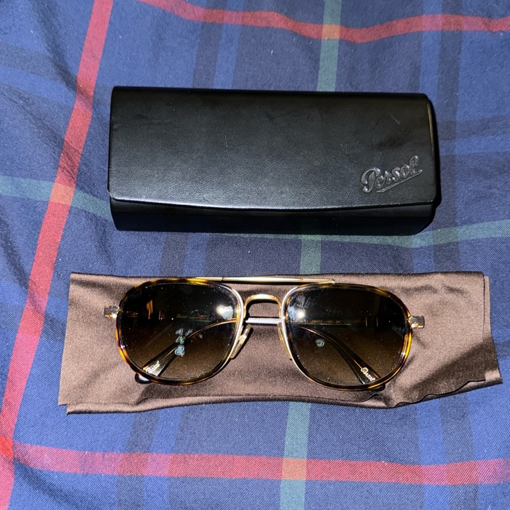 Persol brown tortoise sunglasses